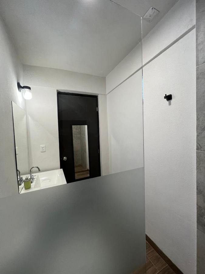 Hotel Tia Flora 莱昂 外观 照片